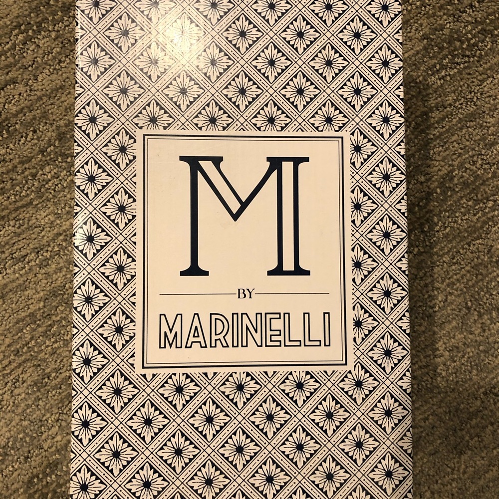 Heels - Picture 2 of 4